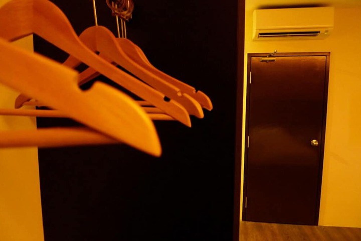 Room 24 of 36