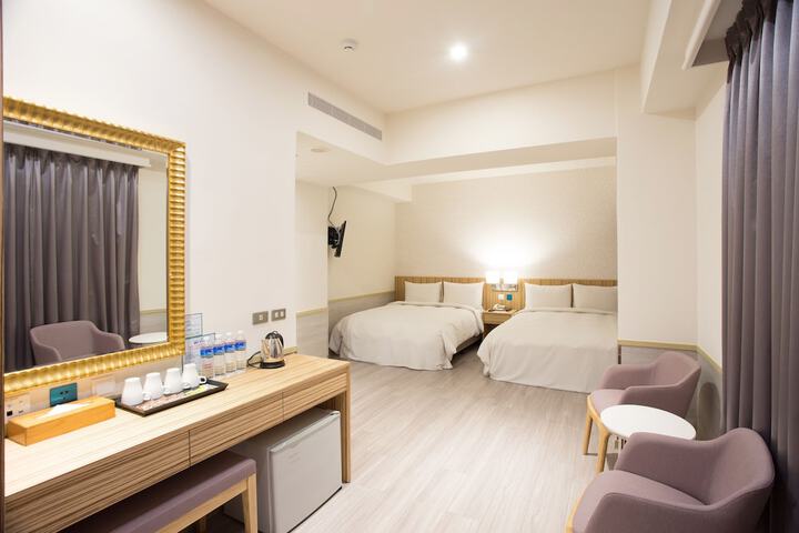 Room 25 of 72