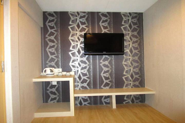 Room 22 of 36