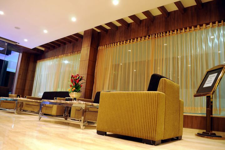 Hotel Interior 4 of 39