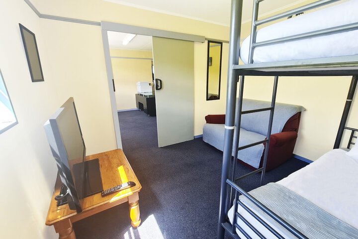 Room 20 of 28