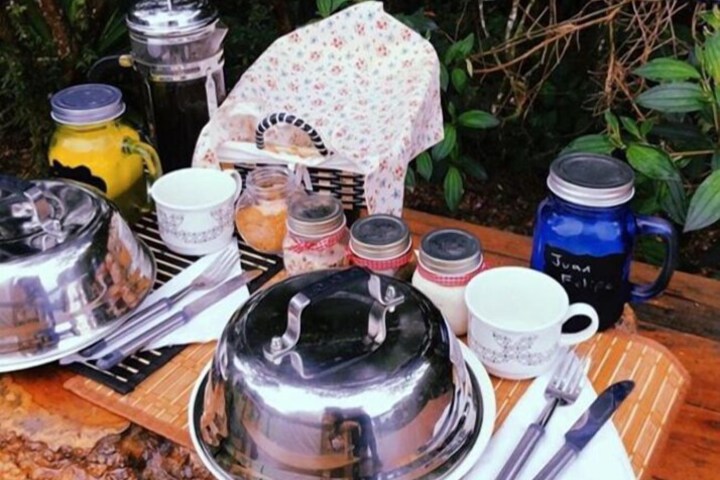 Breakfast/Coffee Service 13 of 17