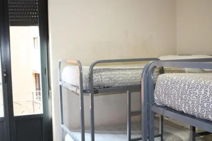 Room 4 of 17