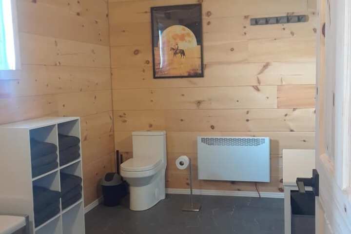 Room 11 of 23
