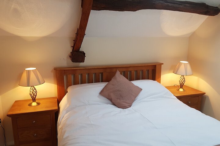Room 3 of 105