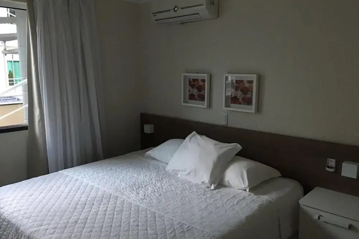 Room 3 of 18