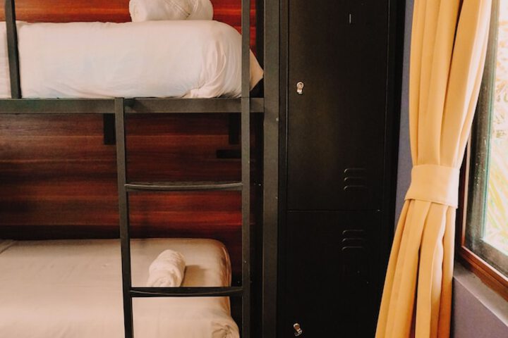 Room 45 of 129
