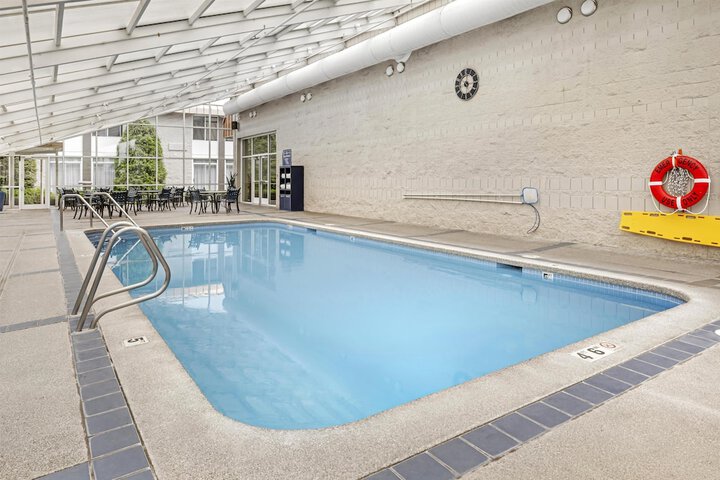 Pool 69 of 92