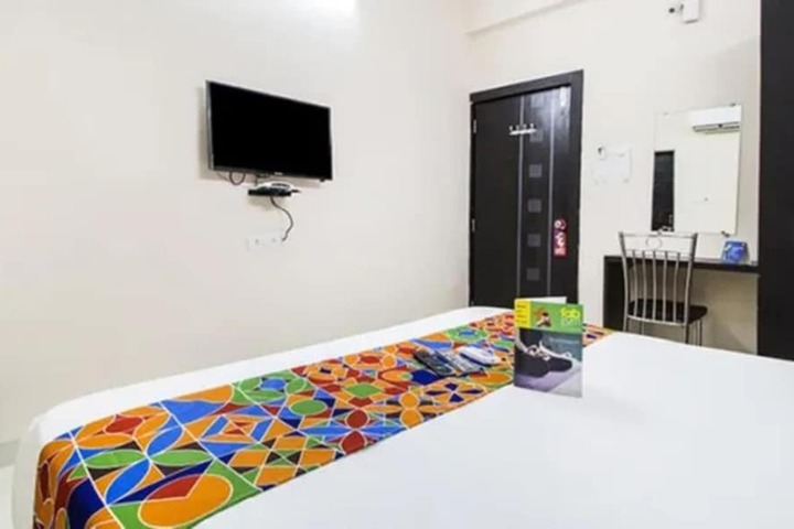 Room 12 of 22