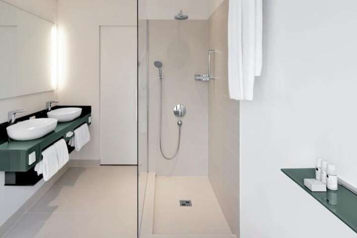 Room 34 of 54