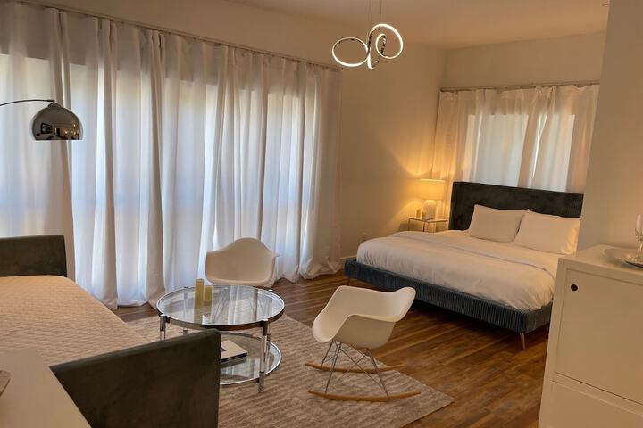 Room 42 of 81