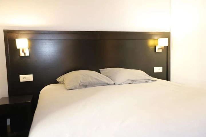 Room 9 of 53