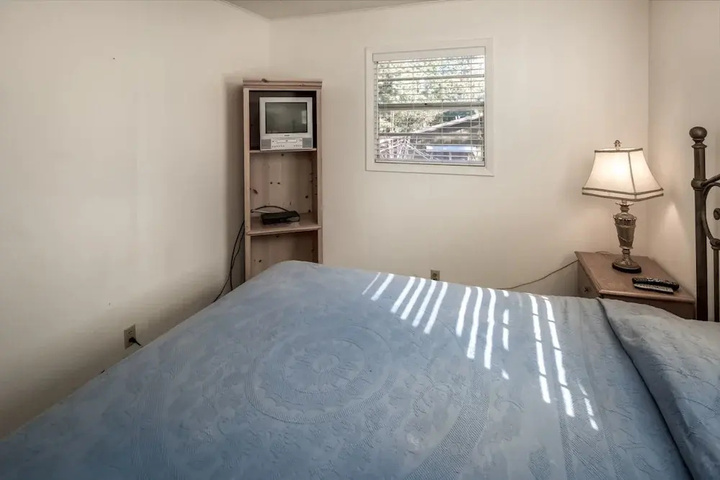 Room 5 of 15