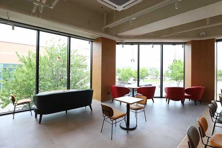 Hotel Interior 76 of 92