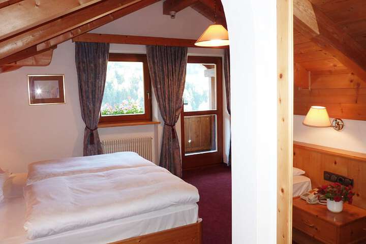 Room 8 of 44