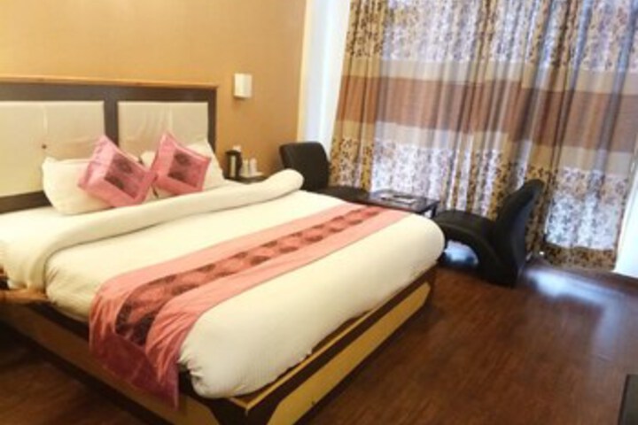 Room 35 of 39