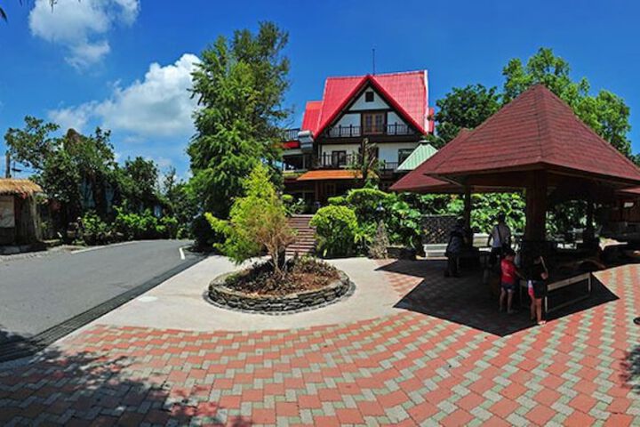 Hotel Exterior 69 of 78