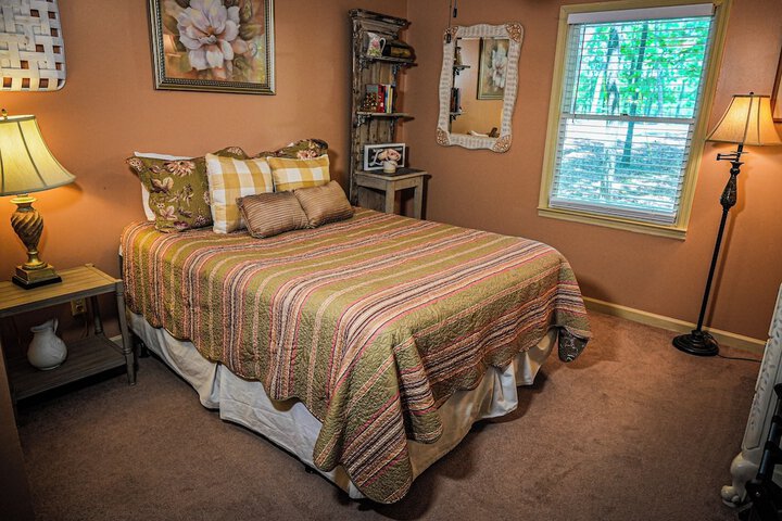 Room 45 of 232