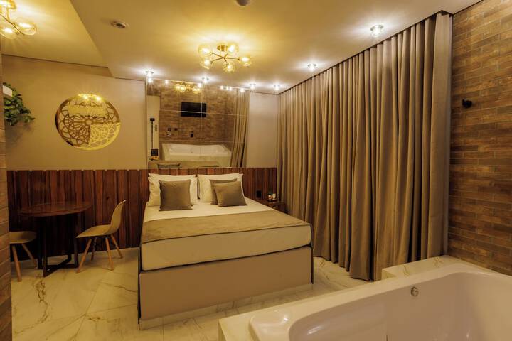 Room 15 of 27