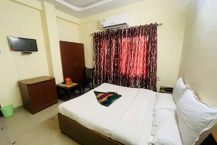 Room 22 of 32
