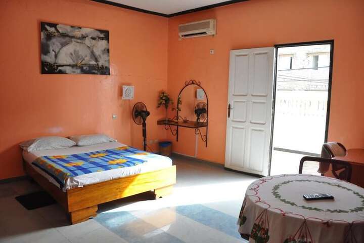 Room 4 of 14