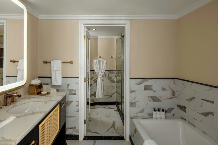 Room 26 of 113