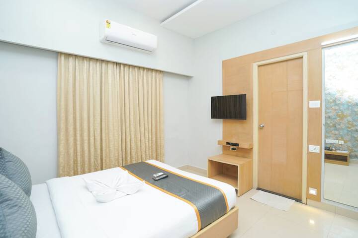 Room 17 of 35