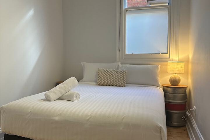 Room 10 of 23