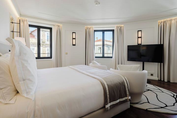Room 10 of 150