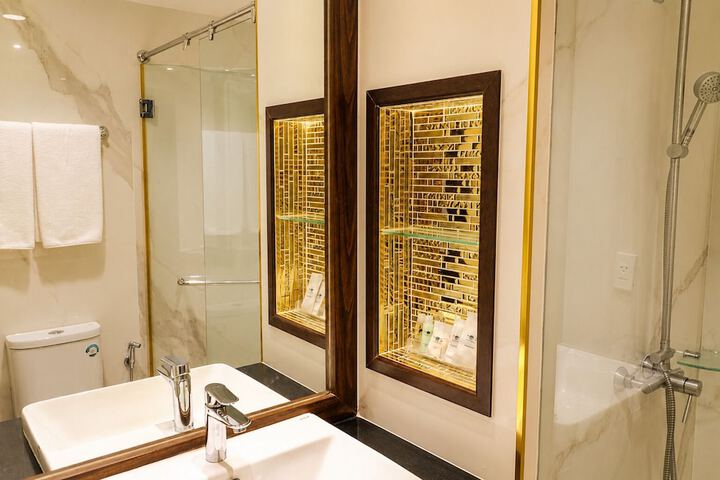 Bath Interior