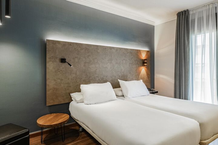Room 40 of 108