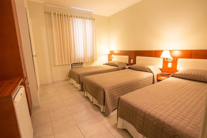 Room 10 of 26