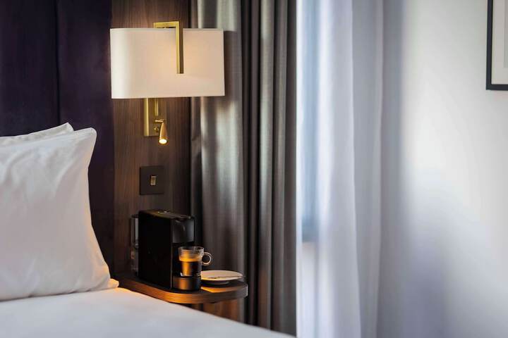 Room 43 of 114