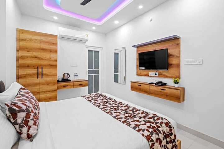Room 27 of 45