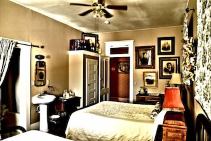 Room 40 of 135