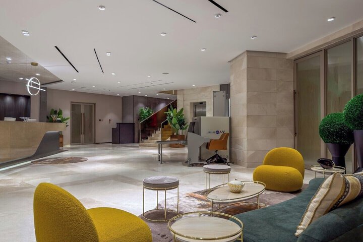 Hotel Interior 14 of 179