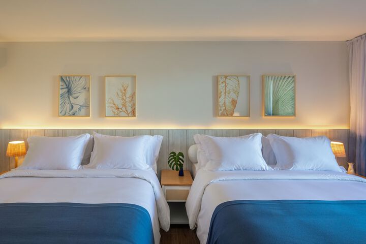 Room 7 of 120