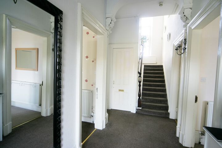 Entrance & Lobby