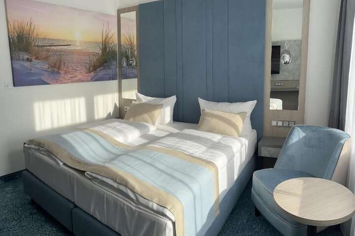 Room 3 of 18