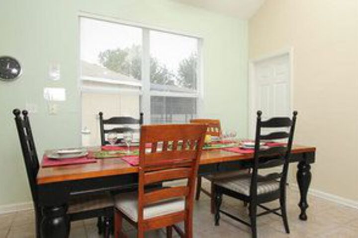 Room 11 of 21