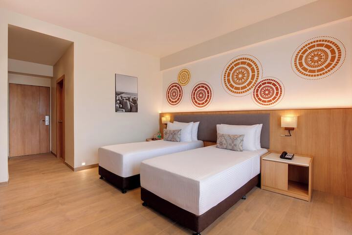 Room 12 of 68