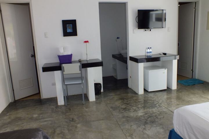 Room 34 of 58