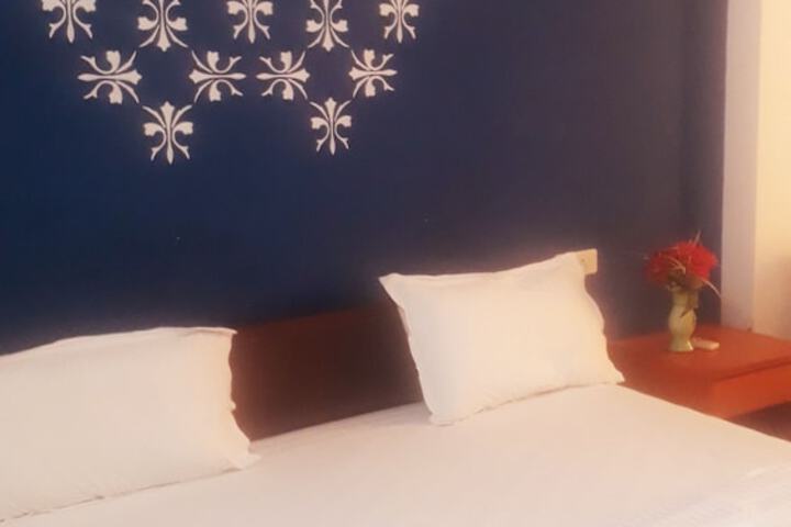 Room 6 of 15