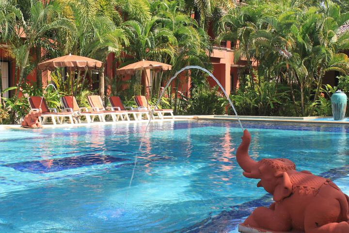 Pool 72 of 136