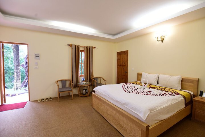 Room 12 of 74