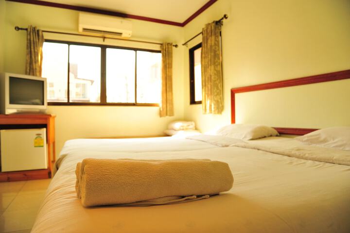 Room 7 of 30