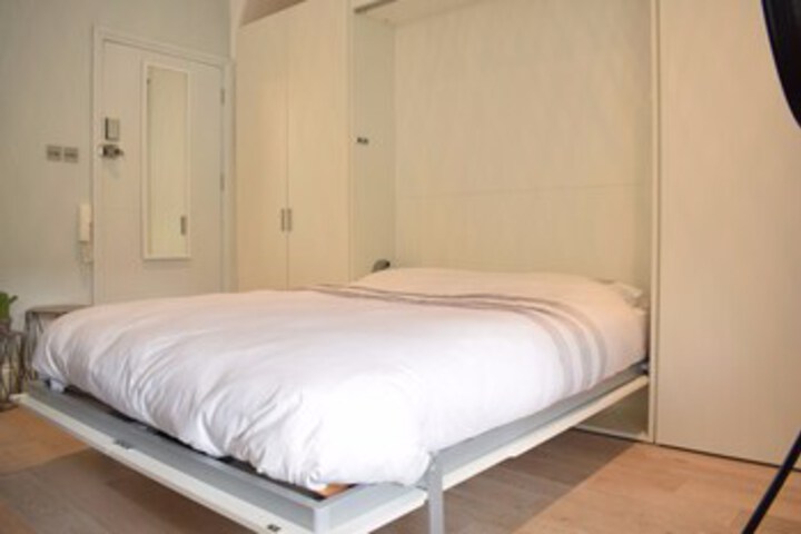 Room 14 of 14