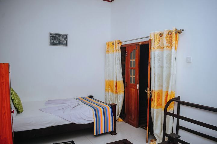 Room 14 of 62