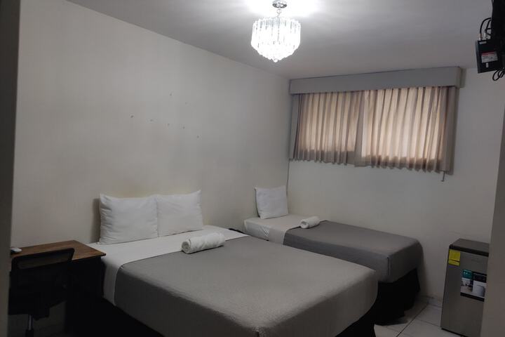 Room 12 of 34