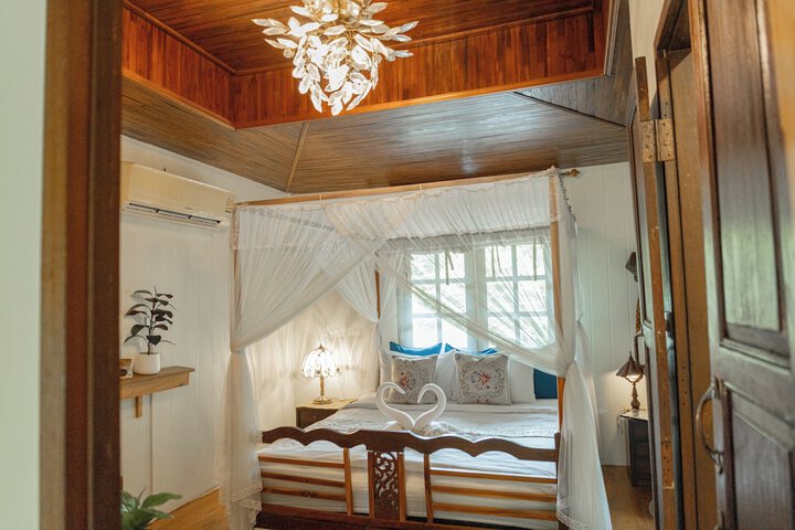 Room 28 of 268